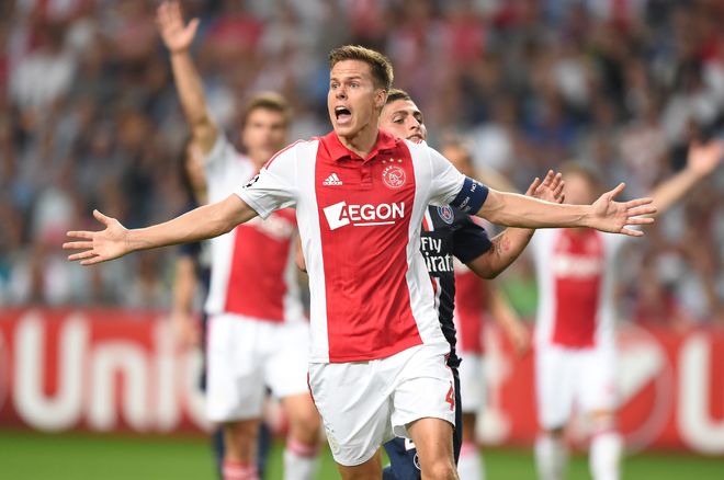 赵睿传人出世，助新疆6分险胜上海，夺冠有望.