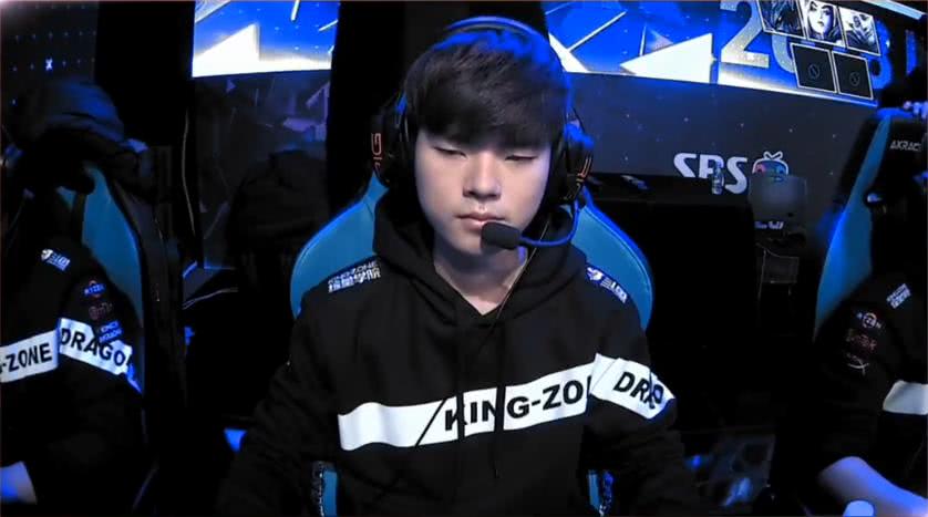 与之对比 与之对比