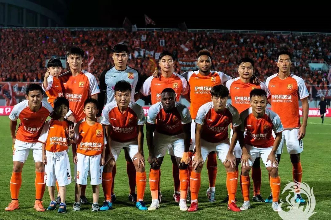 出惊人的战 出惊人的战