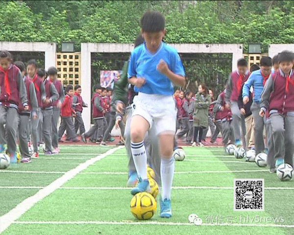 内野间隙被 内野间隙被
